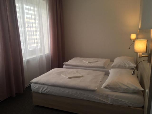 Hotel Trim Пардубице Экстерьер фото
