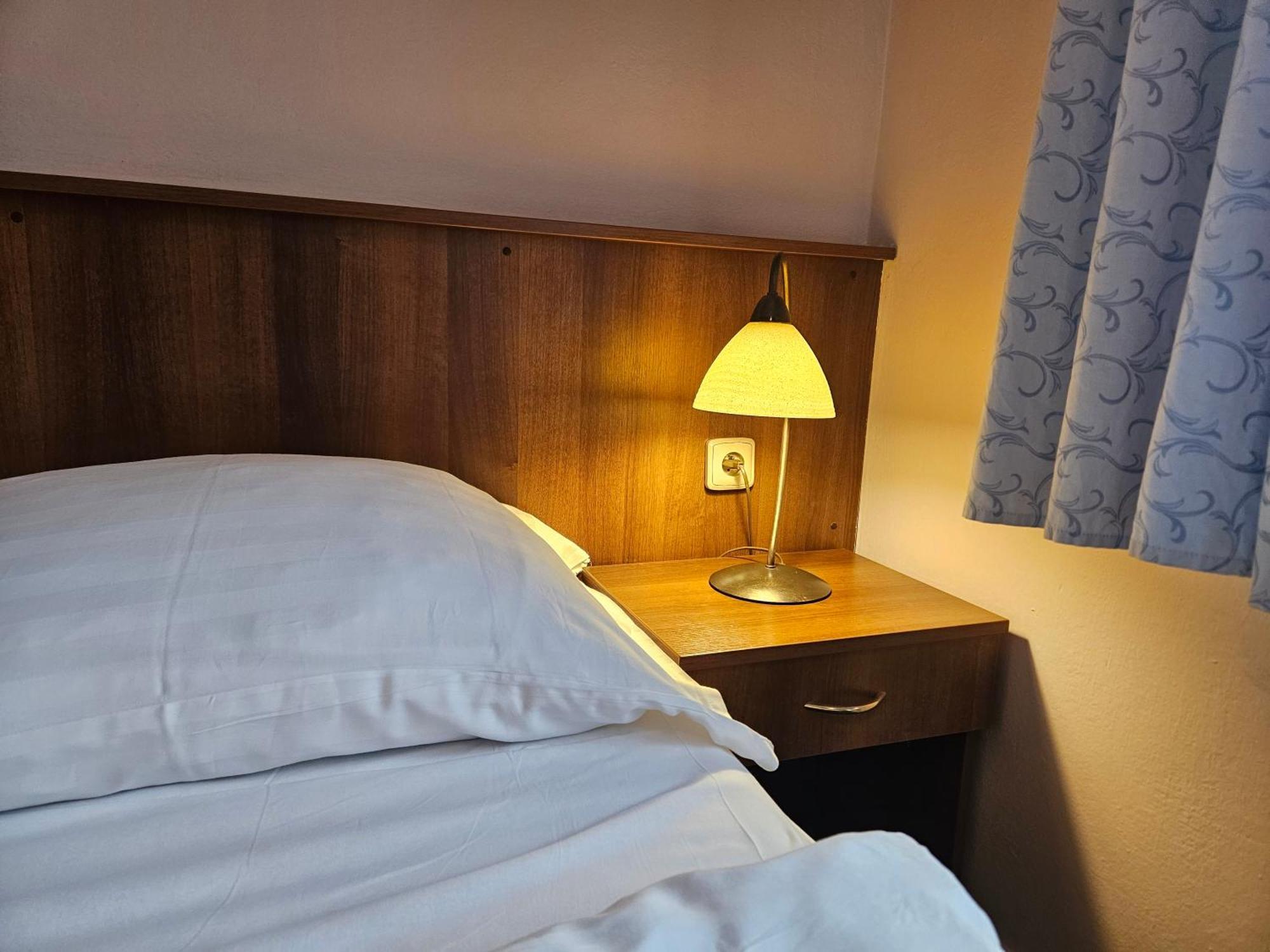 Hotel Trim Пардубице Экстерьер фото