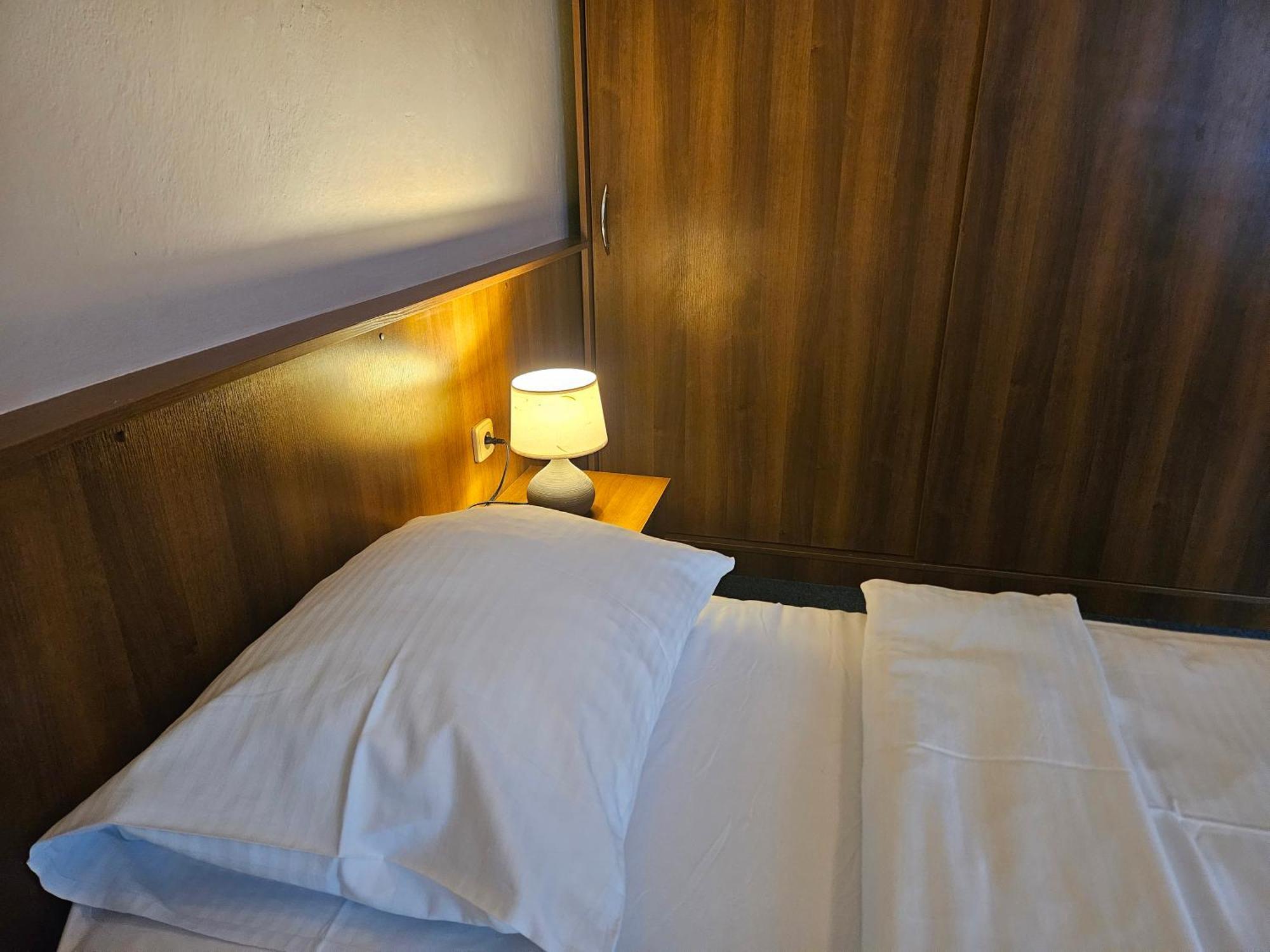 Hotel Trim Пардубице Экстерьер фото