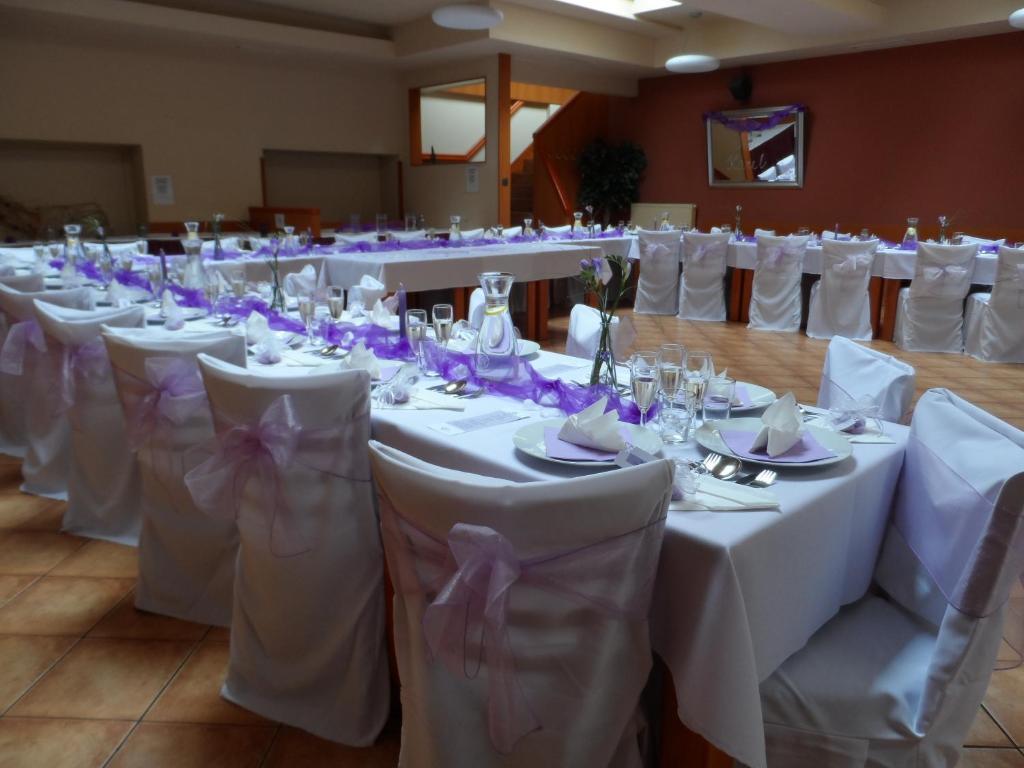 Hotel Trim Пардубице Экстерьер фото